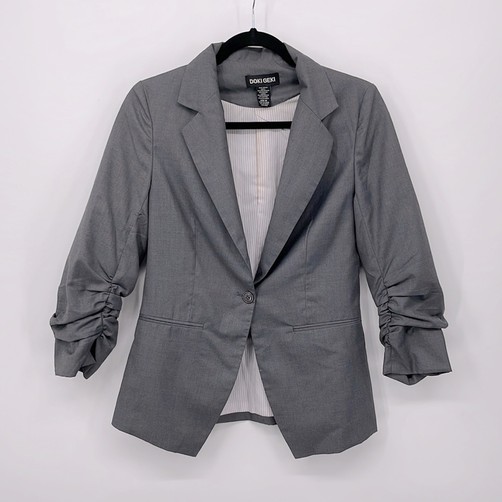 DOKI GEKI Gray Blazer